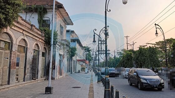 Depan Stasiun Semarang Tawang 1