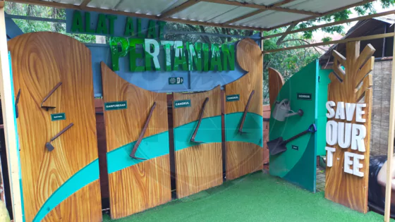 taman buah dan sayur ternyata ada alat pertanian