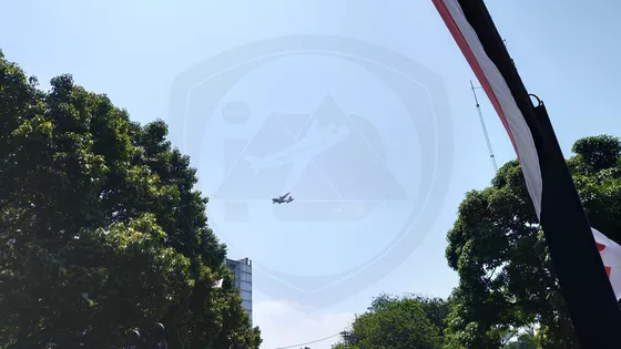 Pesawat CN 235 Menuju Bandara Husein Sastranegara Dulu Namanya Andir
